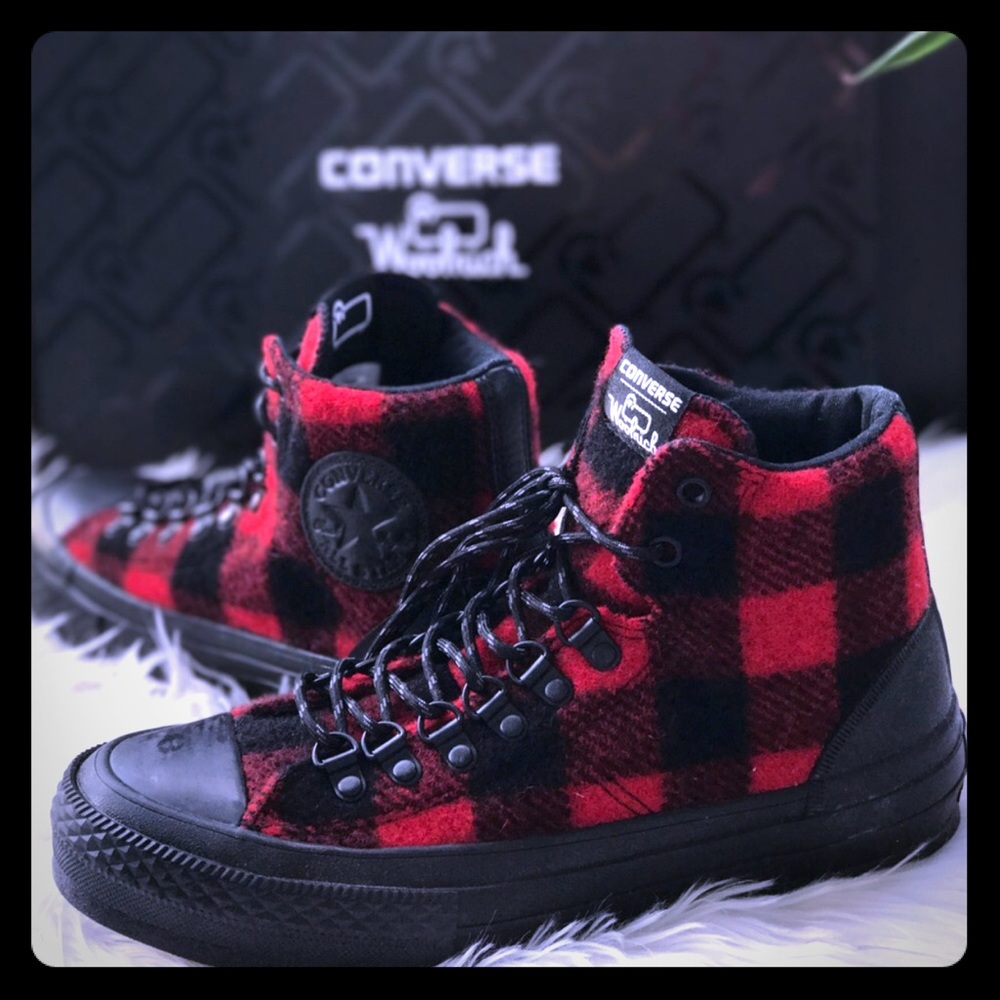 NIB CONVERSE WOOLLRICH RED & BLACK SIZE 8.5